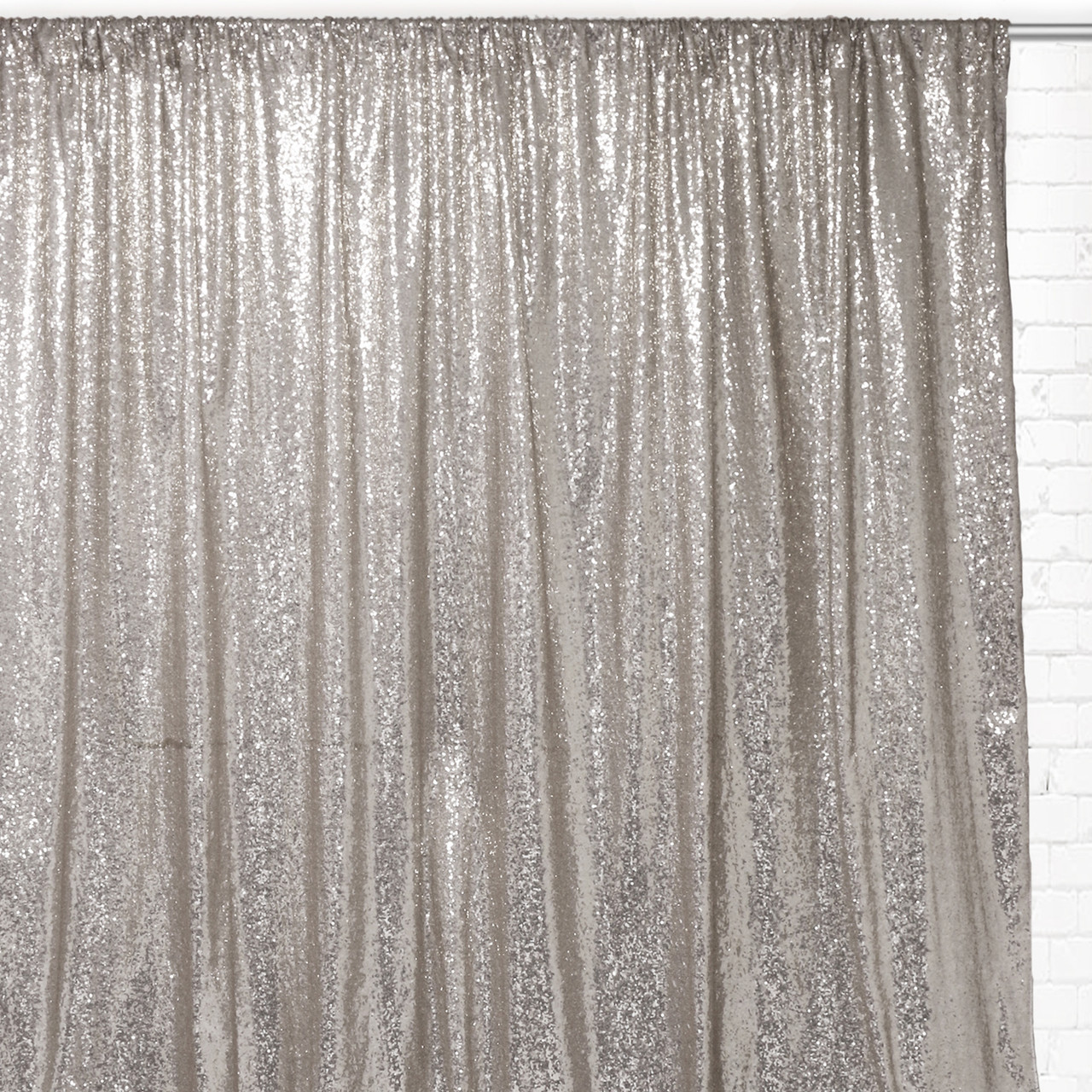 Glitz Sequin Taffeta Silver, P/D, 10' W x 8' H