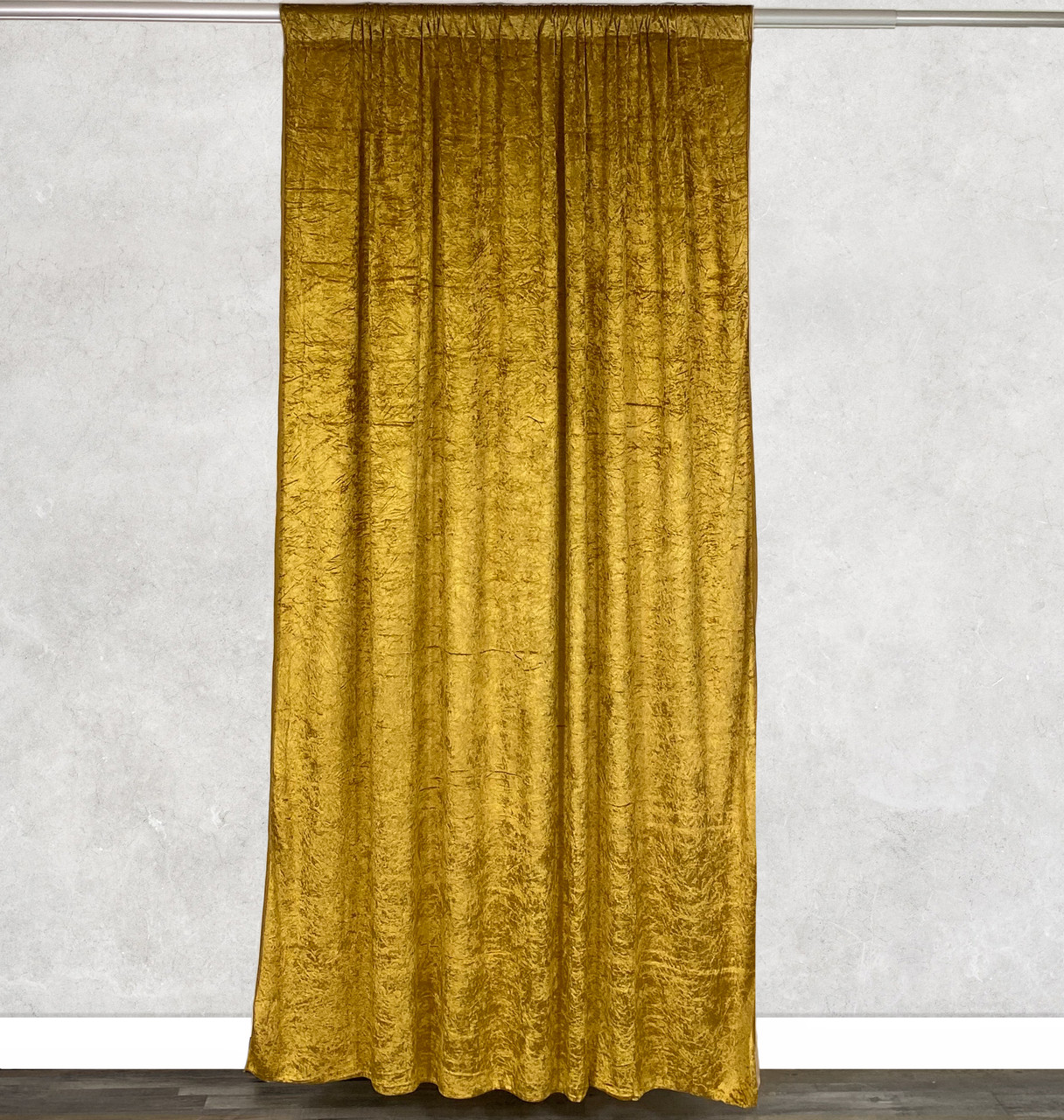 Velvet Gold, P/D, 10' W x 8' H