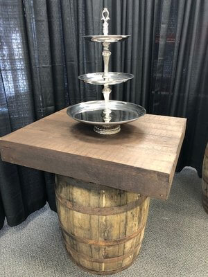 Single Barrel Table, 36" x 32", Kit