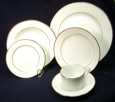 Classic, Ivory Gold Rim, Coffee Cup